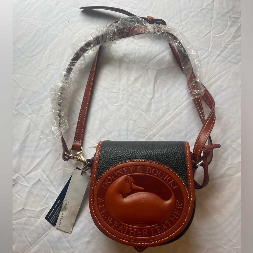 NWT Dooney and Bourke Purse